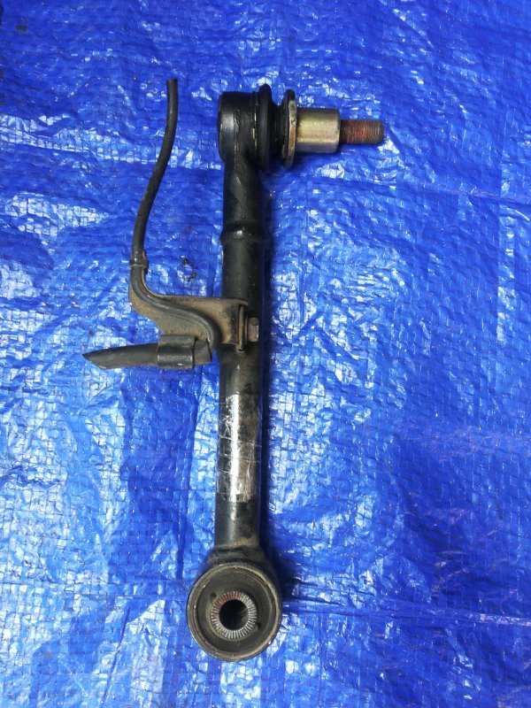 Рычаг подвески задний правый Toyota Mark X GRX120 4GRFSE 48705-30100 контрактная
