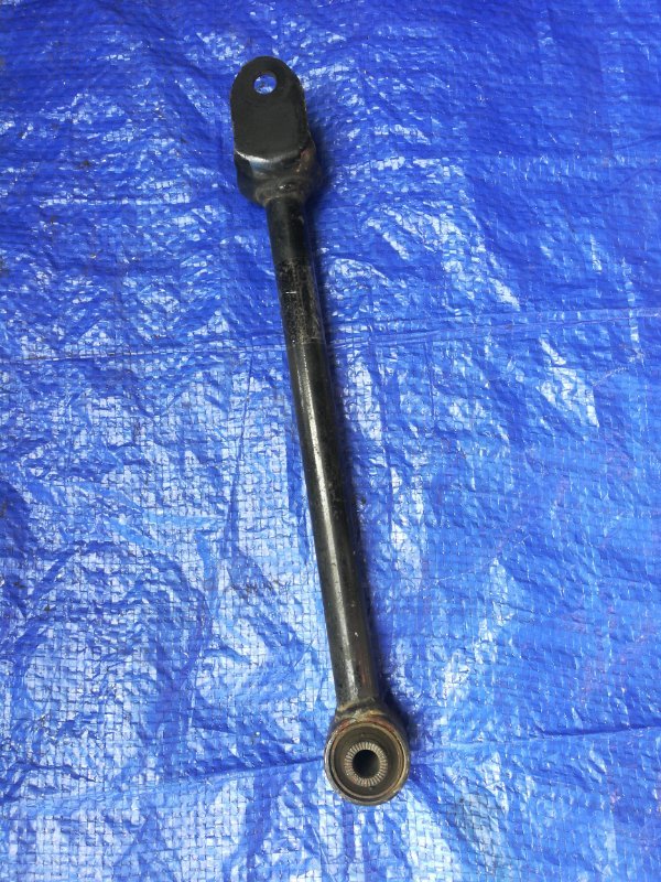 Рычаг подвески задний Toyota Mark X GRX120 4GRFSE 48710-30200 контрактная