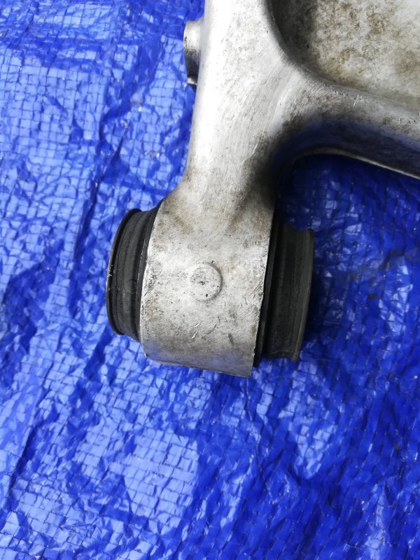 Рычаг подвески передний левый Crown GRS183