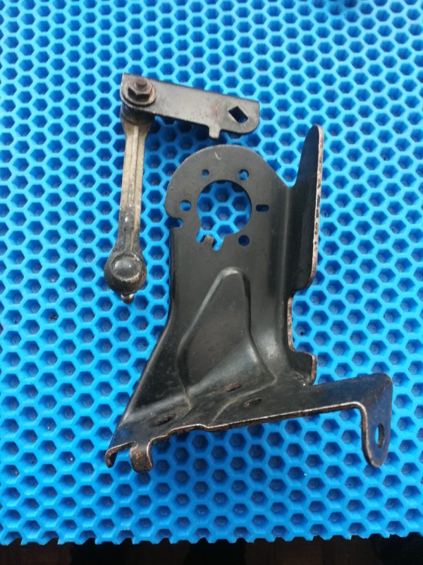 Запчасть крепление датчика высоты дорожного просвета заднее Honda CR-V RD7 33146-S9A-003 контрактная Крепление датчика высоты дорожного просвета заднее Honda CR-V RD7 33146-S9A-003 контрактная