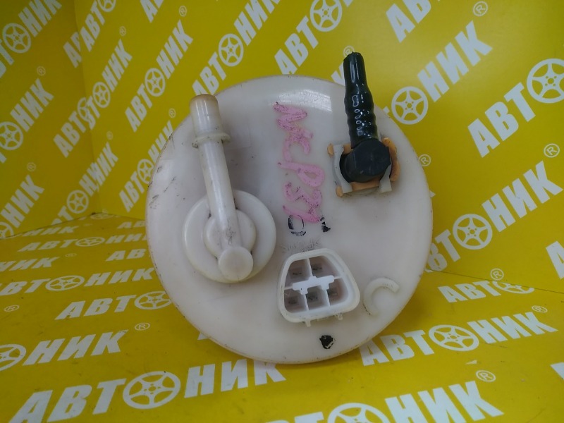 Крышка корпуса топливного насоса TOYOTA BB NCP31 77024-52020 контрактная