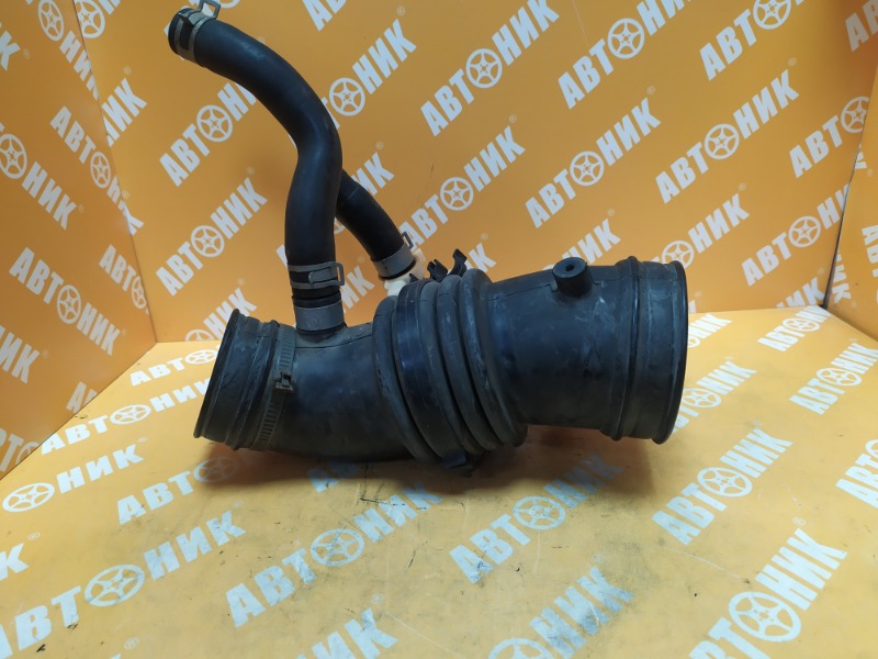 Гофра воздушного фильтра NISSAN BLUEBIRD EU14 Гофра воздушного фильтра NISSAN BLUEBIRD EU14