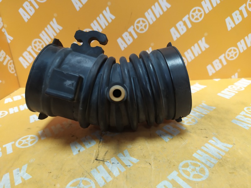 Гофра воздушного фильтра MAZDA 6 GG3P L81313221A контрактная