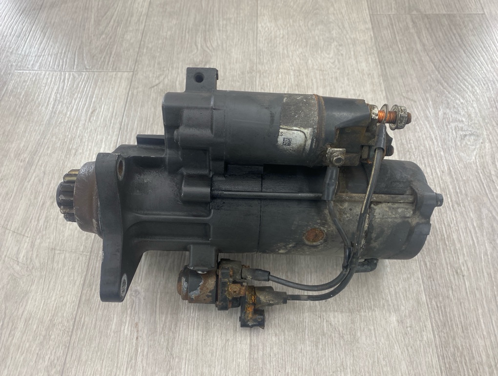 Стартер Renault T 2016 DTI 11 7421542662 Б/У