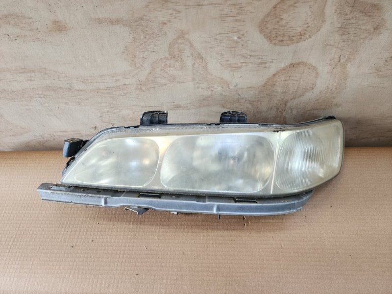 Headlight front left HONDA ACCORD CF4 STANLEY R7637L USED