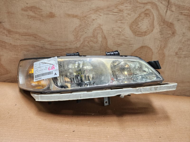 Запчасть headlight front right HONDA ACCORD CF3 USED Headlight front right HONDA ACCORD CF3 USED