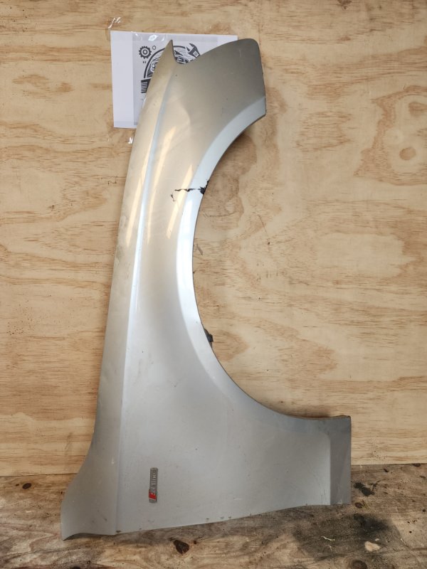 Front guard front right AUDI A4 B8 USED