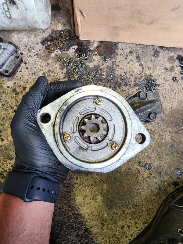 Starter motor BIGHORN 1995 UBS69 4JG2