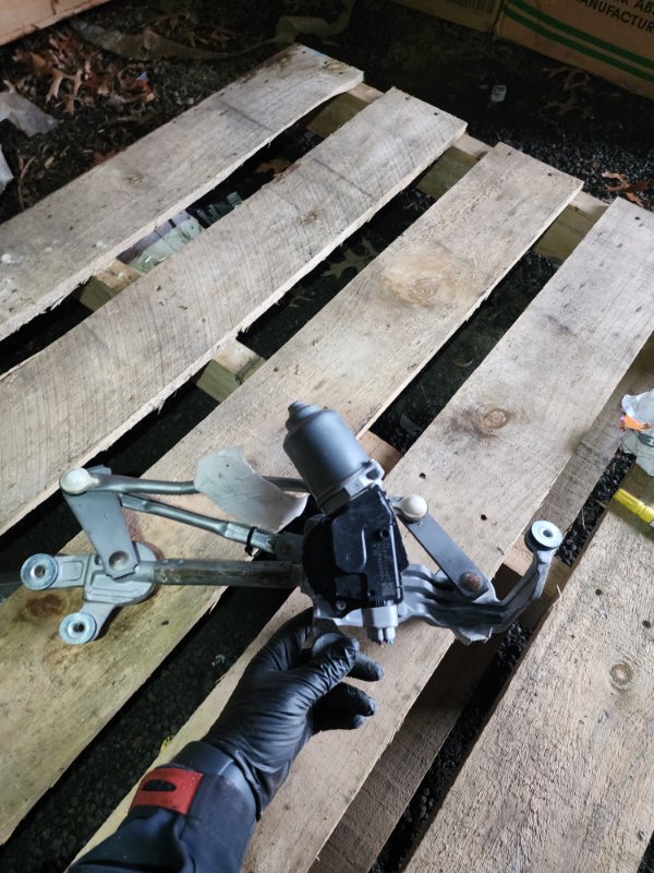 Wiper linkage front FIT SHUTTLE 2013 GP2