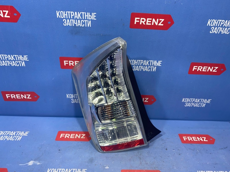 Фонарь левый Toyota Prius 2009-2015 30 81560-47120 контрактная
