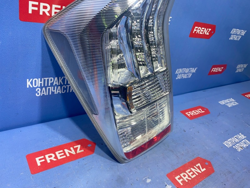 Фонарь левый Prius 2009-2015 30