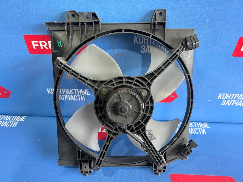 Диффузор радиатора правый Outback 1998-2003 BH