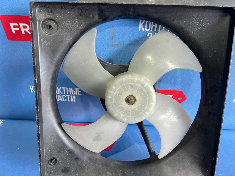 Диффузор радиатора правый Outback 1998-2003 BH