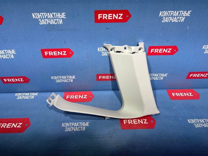 Обшивка багажника правая Subaru Forester 2012-2018 SJ 94013SG000 Б/У