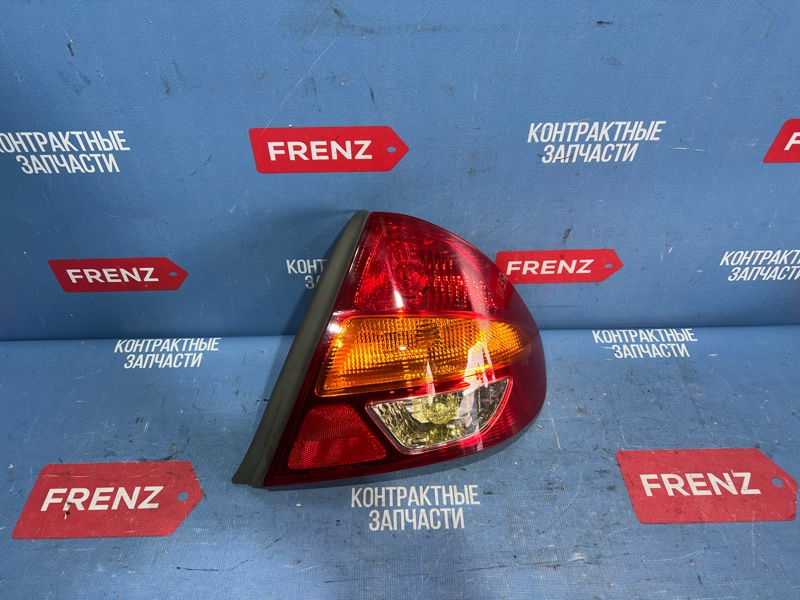 Фонарь правый Toyota Prius 2000-2003 10 81551-47020 Б/У