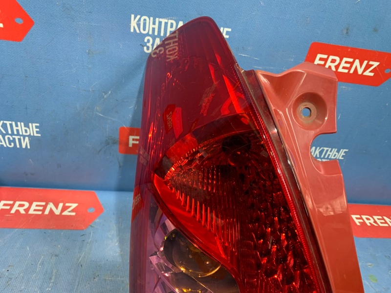 Фонарь левый Suzuki Swift ZC11
