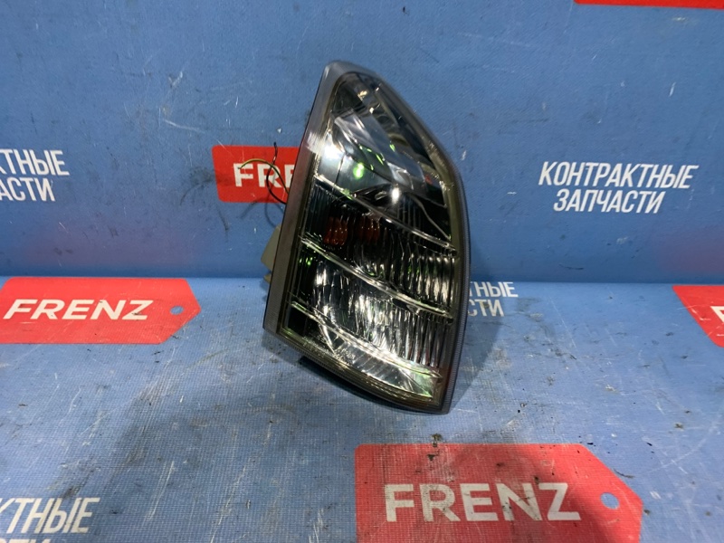Повторитель поворота правый Nissan X-trail 2001-2006 T30 261308H300 Б/У