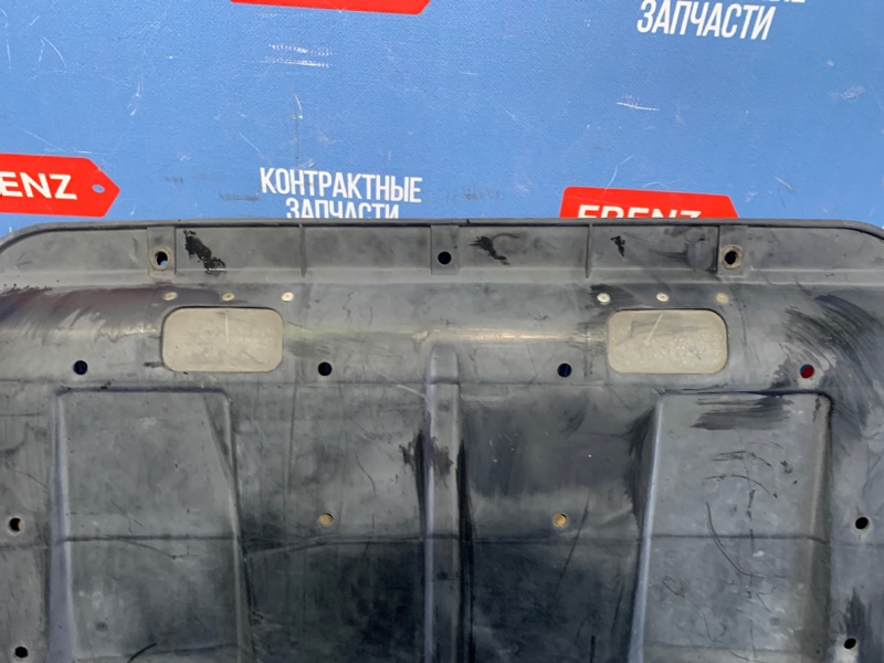 Пыльник двигателя Outback 1998-2003 BH