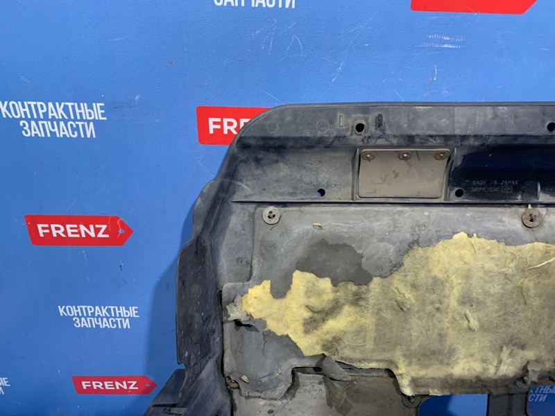 Пыльник двигателя Outback 1998-2003 BH