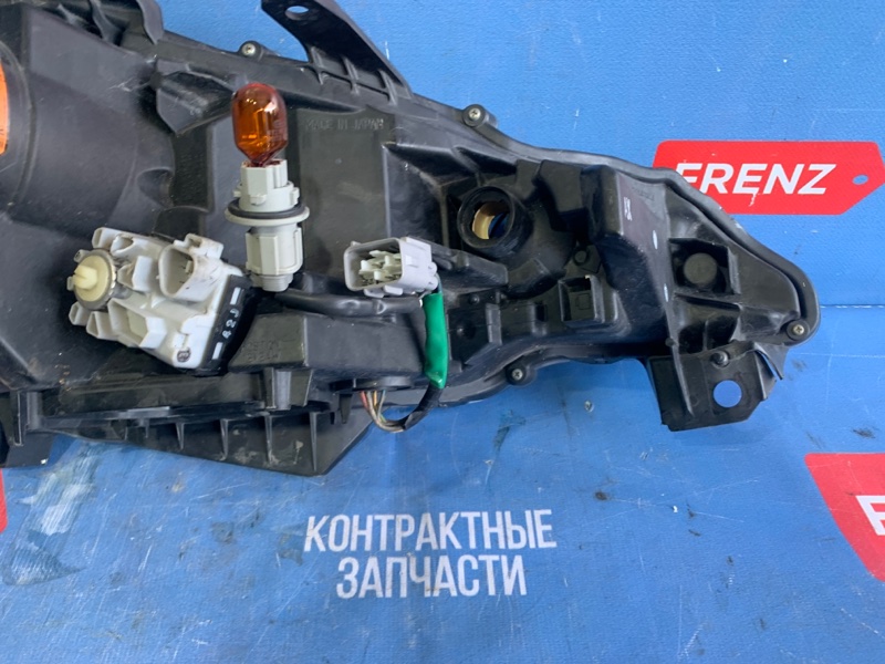 Фара ксеноновая левая BRZ 2011-2021 ZC