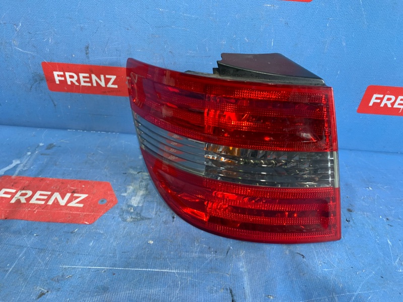 Фонарь левый Mercedes-Benz B 2005-2008 W245 a1698202564 Б/У