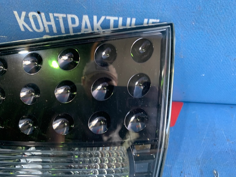 Фонарь правый Outlander 2005-2012 CW5W