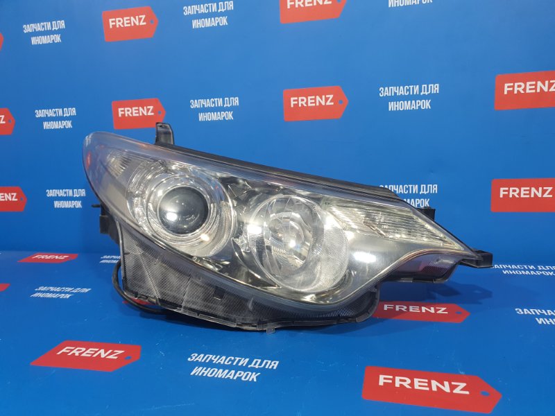 Фара ксеноновая правая Toyota Estima 2006-2008 ACR50 81110-28A10 контрактная