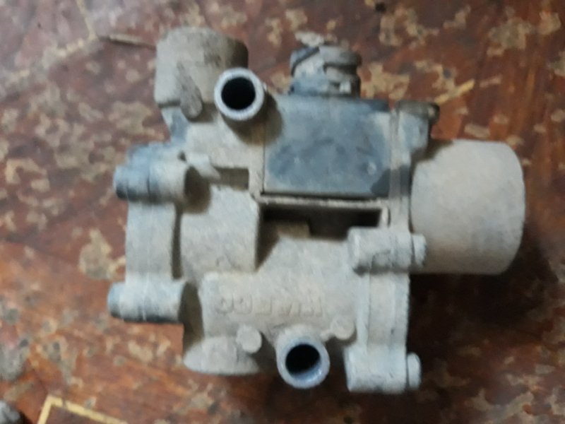 Кран abs Daf Xf 95 Кран abs Daf Xf 95