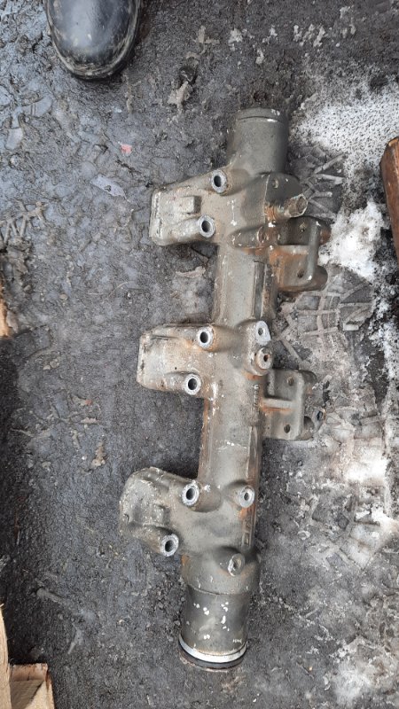 Коллектор водяной Daf 95 Коллектор водяной Daf 95