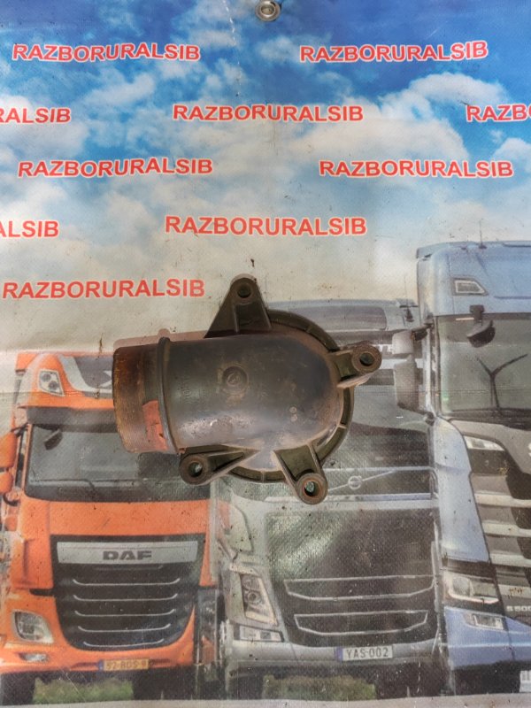 Крышка термостата Volvo Крышка термостата Volvo