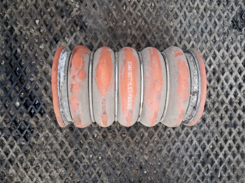 Патрубок интеркулера Scania G 400 DC 13103 L01 6965921 2016