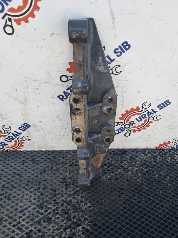 Кронштейн раздатки Scania G500 DC13 146 W 01 7124199 2018