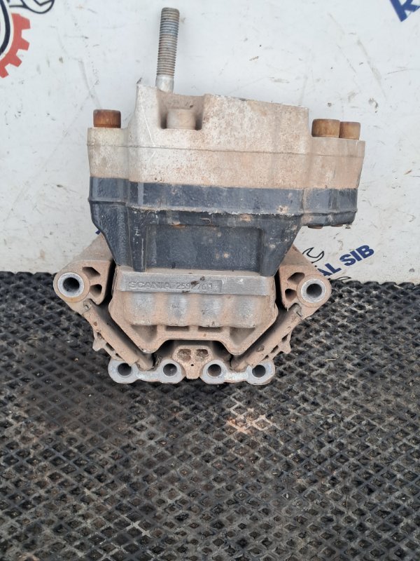 Подушка кпп в сборе Scania G500 DC13 146 W 01 7124199 2018