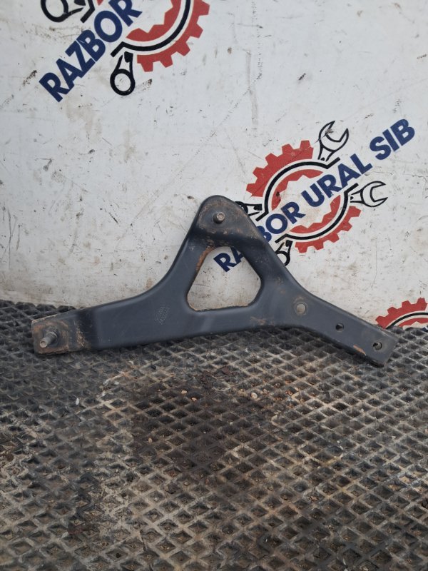 Кронштейн брызговика Scania G500 DC13 146 W 01 7124199 2018 передний правый