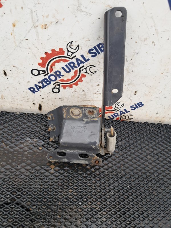 Петля капота Scania G 400 DC 13103 L01 6965921 2016 правая