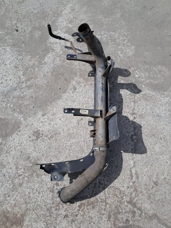 Патрубок системы охлаждения Scania G 400 DC13 113 L01 8313859 2018