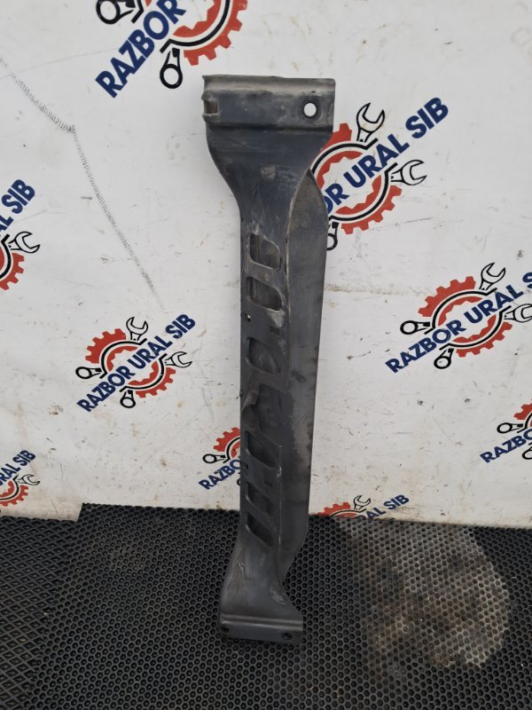 Кронштейн проводки Scania G 400 DC13 113 L01 8313859 2018