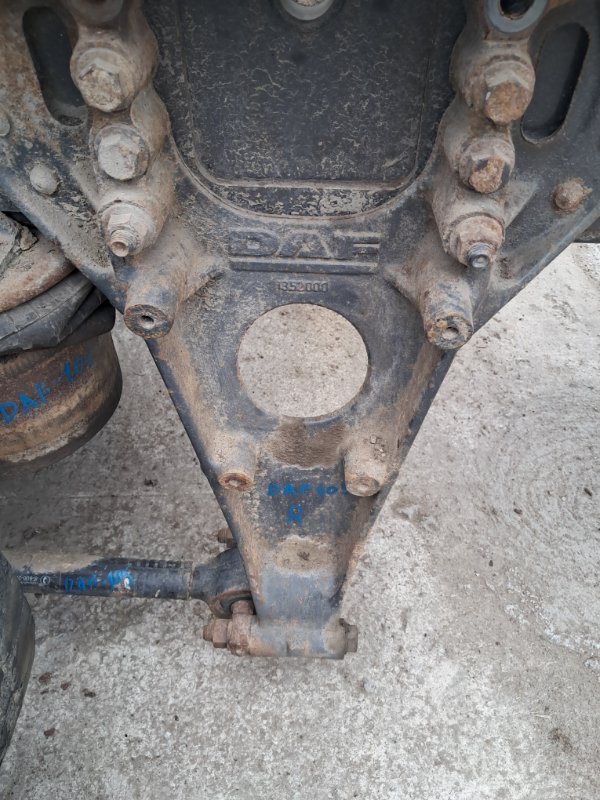 Кронштейн реактивной тяги Daf 105.460 MX 340 U1 460 Л 2014 правый