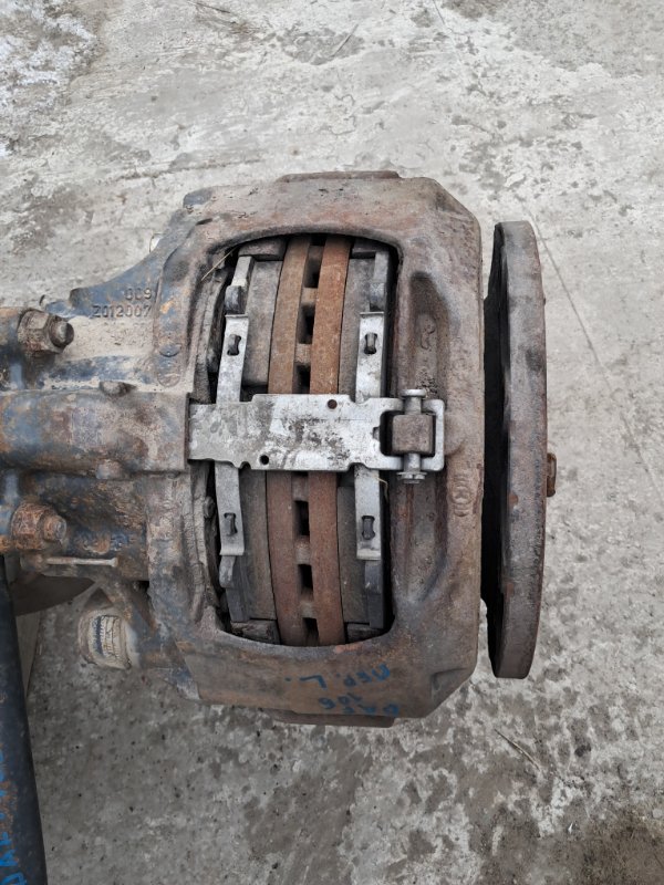 Суппорт дисковые тормоза Daf 105.460 MX 340 U1 460 Л 2014 передний левый