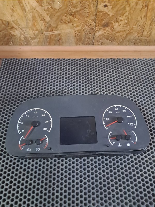 Панель приборов Kamaz 5490-M 1840 549000 K 0024583 OM 457 LA 2019 (б/у)