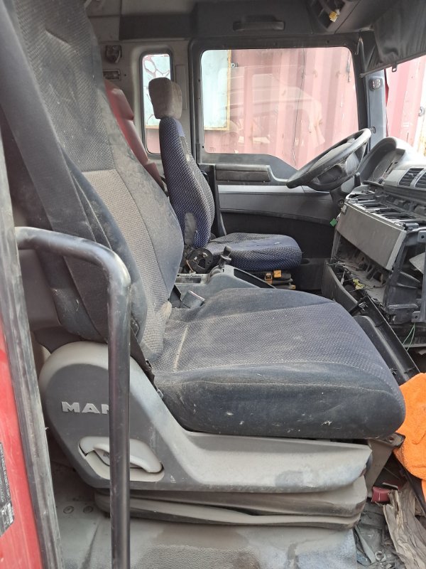Сиденье пассажирское MAN Tgx 18.440 D 2066 LF 40 ДИЗЕЛЬ 2010 переднее (б/у)