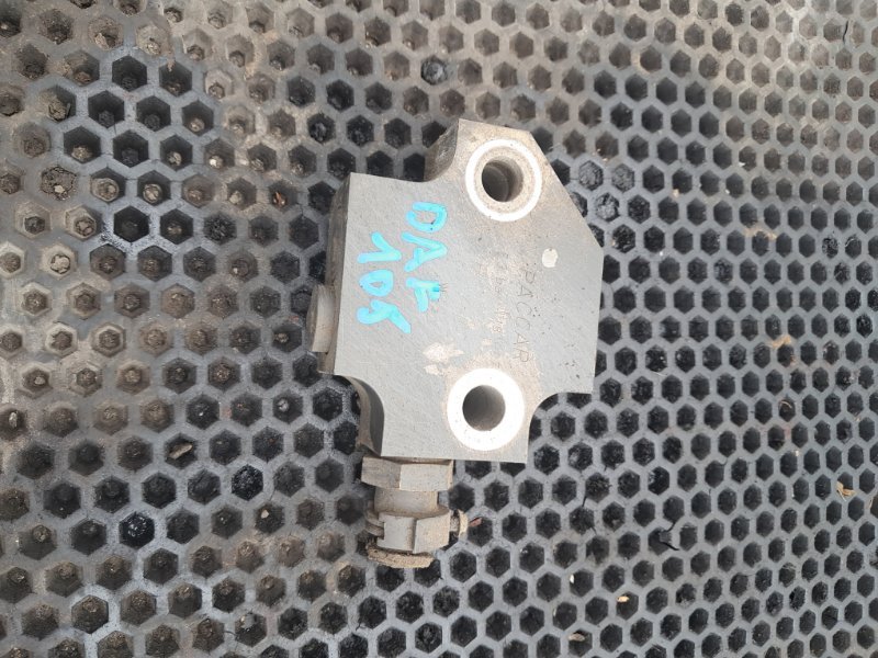 Клапан топливный Daf 105.460 MX 340 U1 460 Л 2014 (б/у)