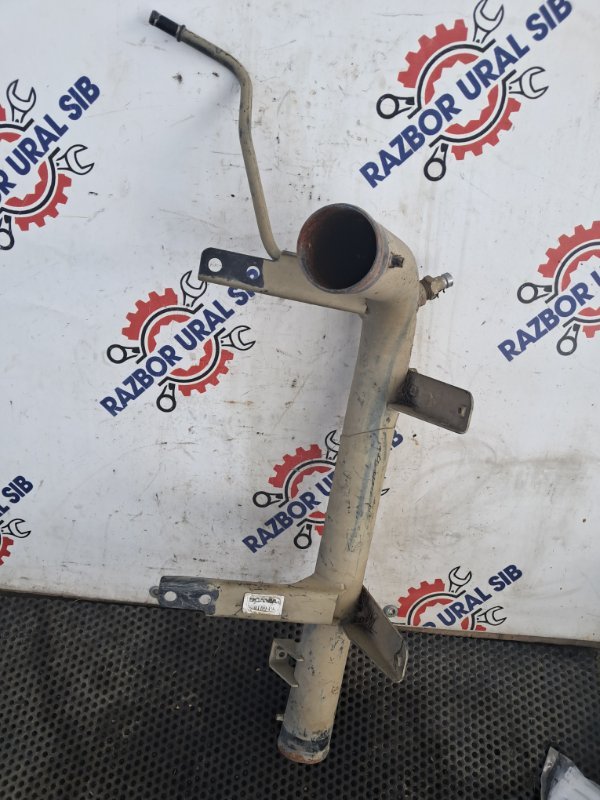 Патрубок системы охлаждения scania G 400 DC13 113 L01 8313859 2018 (б/у)