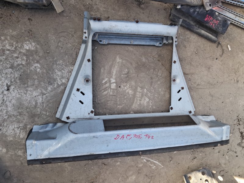 Кронштейн торпедо Daf 105.460 MX 340 U1 460 Л 2014 (б/у)