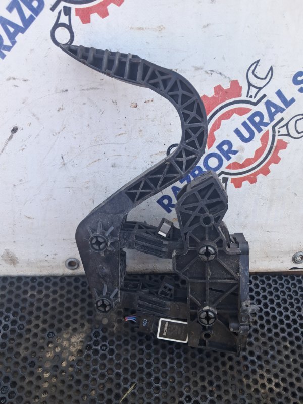 Педаль газа Scania G 400 DC 13 103 L01 6960786 2016 (б/у)