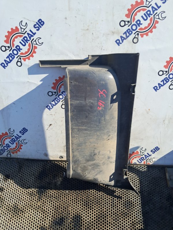 Накладка подножки Scania G 400 DC 13 103 L01 6960786 2016 правая (б/у)