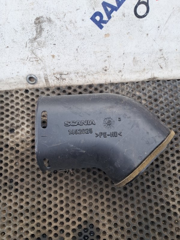 Воздуховод отопителя Scania G 400 DC 13 103 L01 6960786 2016 (б/у)