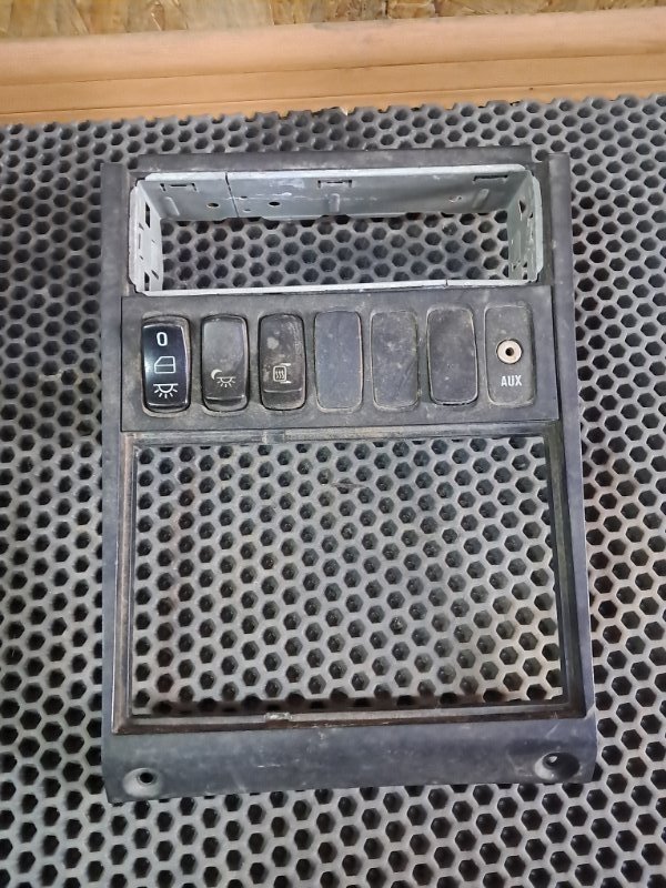 Рамка панели Scania G 400 DC 13 103 L01 6960786 2016 (б/у)