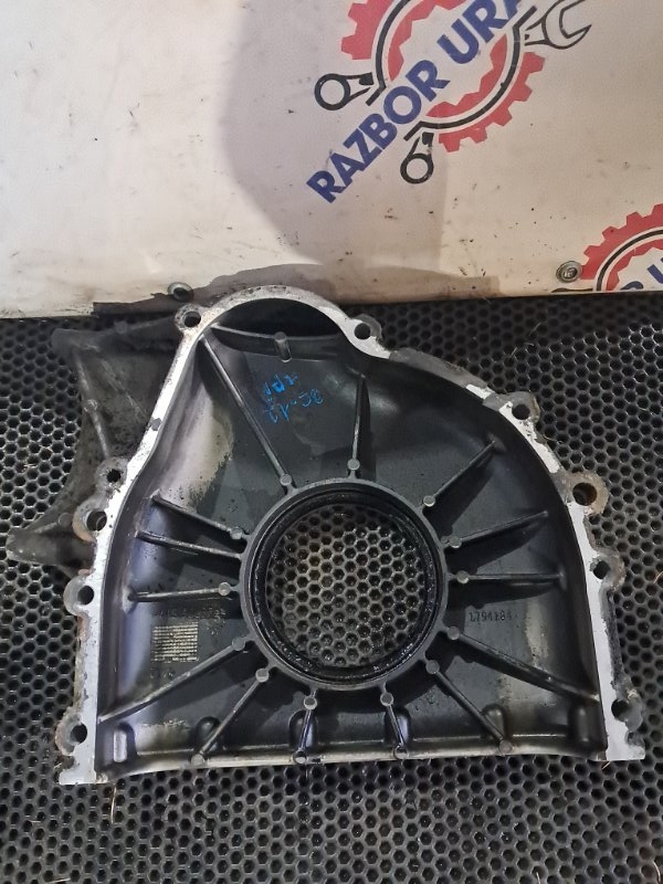 Крышка плиты двигателя scania R420 DC1215L01 6630406 2010 (б/у)