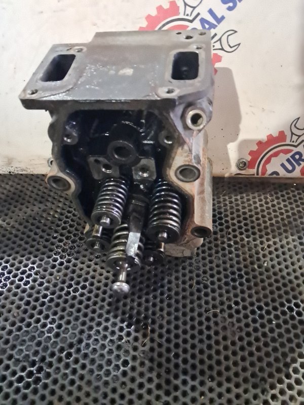 Головка блока цилиндров scania R420 DC1215L01 6630406 2010 (б/у)